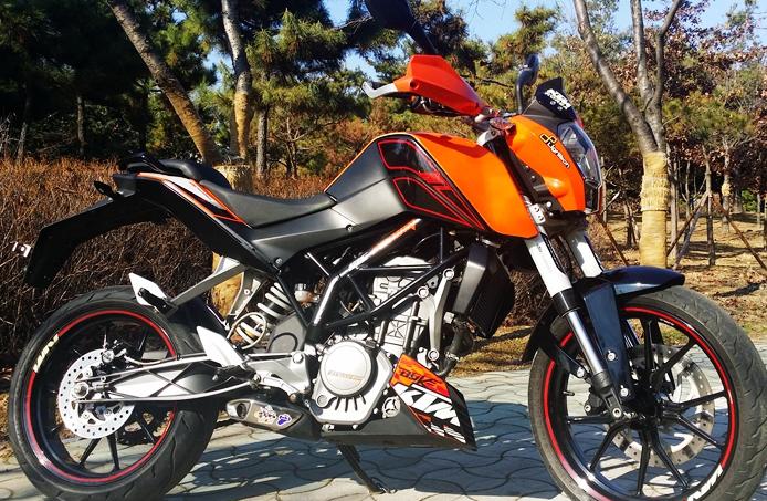 车友在韩国提台KTM Duck 125，最强125秒杀200cc，可惜国内没有