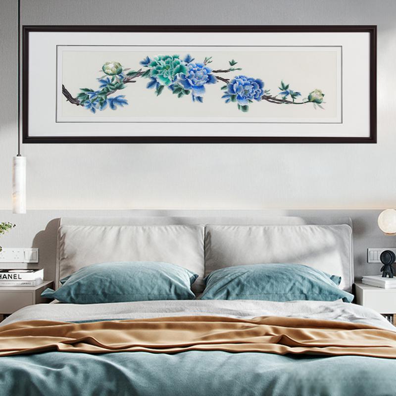 卧室床头画的三种选择 人们在卧室床头选画的时候,都会选择一些寓意好