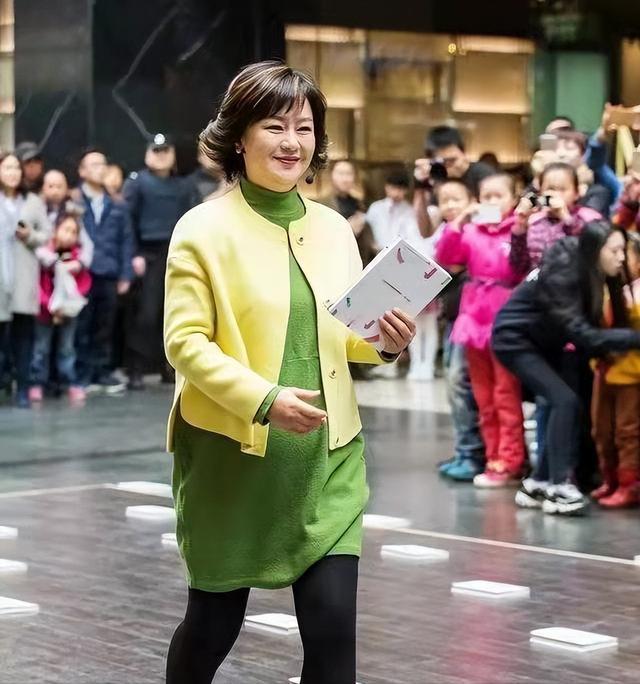 鞠萍:43岁再婚如今过得怎样 鞠萍,少儿节目主持人,两段婚姻,第一段是