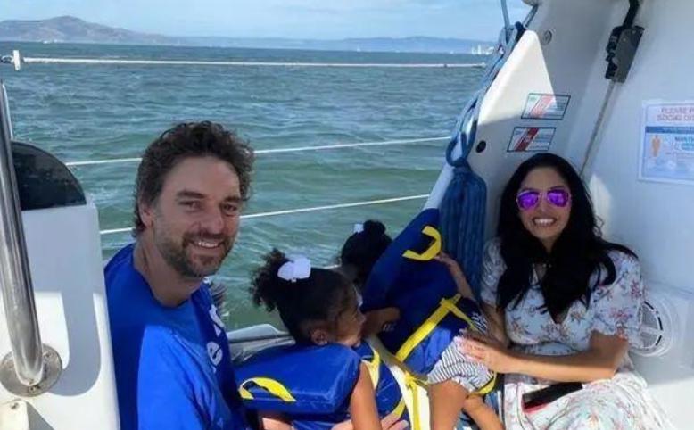 瓦妮莎与加索尔约会很开心 瓦妮莎·布莱恩特与保罗·加索尔约会很