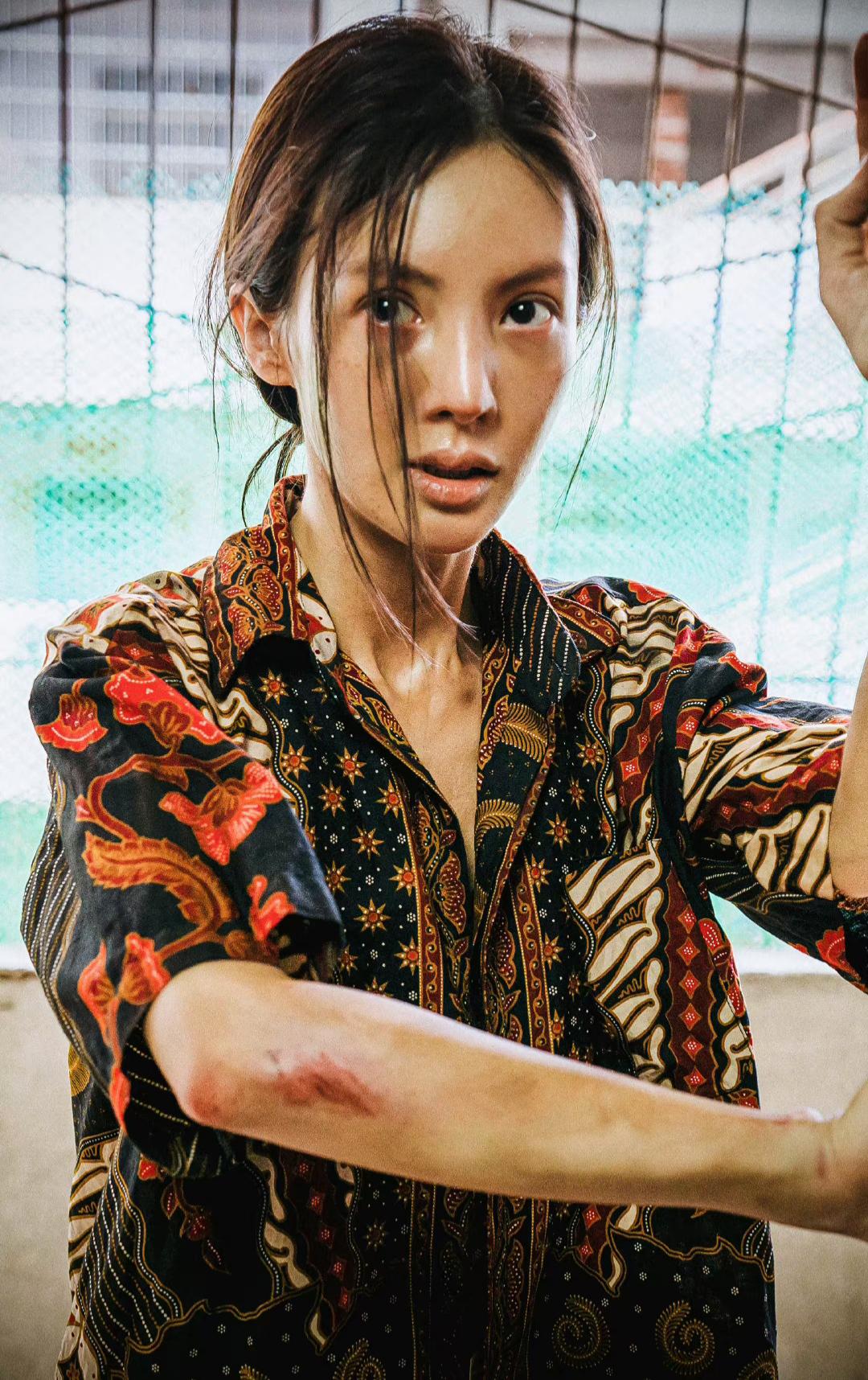 《孤注一掷》女主金晨演技评价 电影《孤注一掷》的女主角金晨近两年