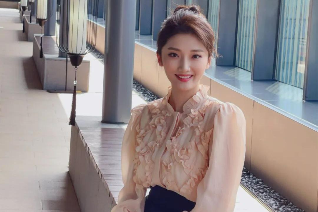 央视体育频道新面孔美女 冷天爱,浙江传媒学院播音与主持艺术专业本科