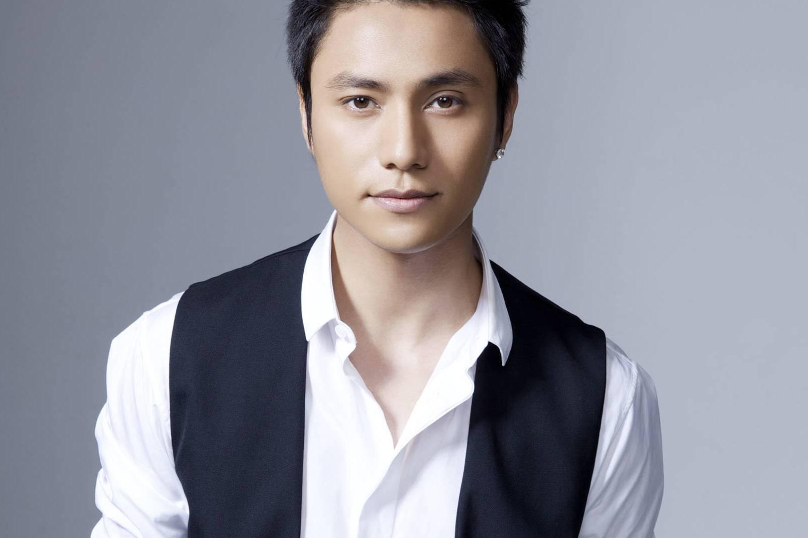 明星八卦 1,王一博新电影立项,稳步提升演技;2,迪丽热巴与刘雨昕撕了