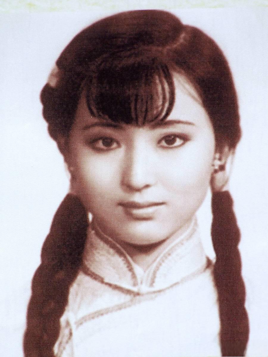 从红楼梦的巅峰到人生的低谷 陈晓旭,87版《红楼梦》中的林黛玉,用
