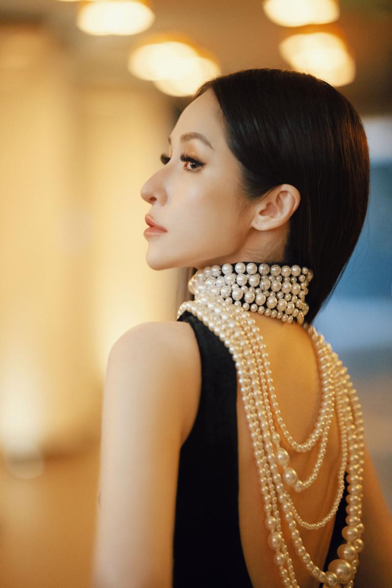 elva萧亚轩复出 华语天后elva萧亚轩44岁生日宣布加盟华纳音乐,经历了