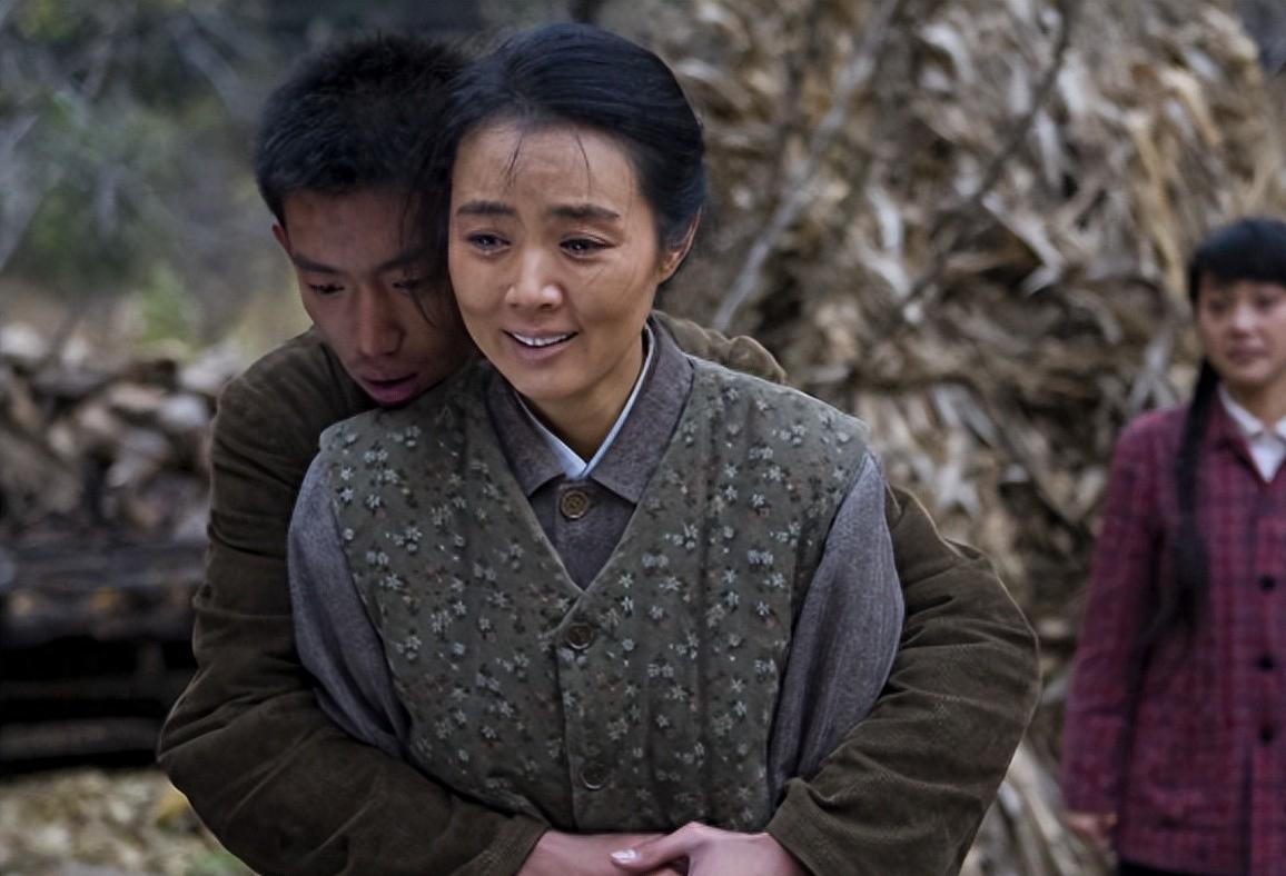 姜宏波:一脱成名 姜宏波出道23年,零绯闻,演技吊打章子怡,但她的成名
