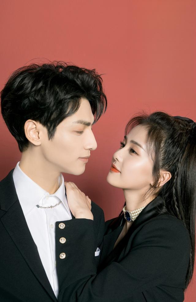 《半是蜜糖半是伤》:袁帅江君终成眷属 《半是蜜糖半是伤》是一部甜而