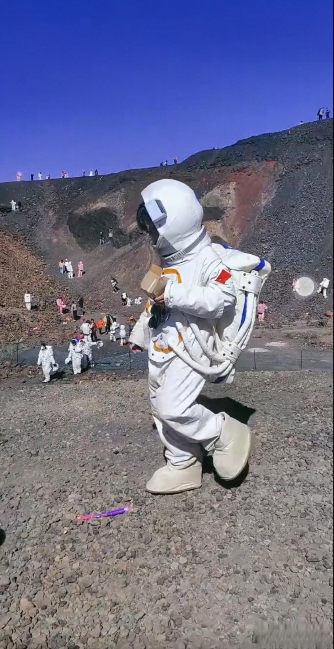 自然的奇迹 乌兰哈达火山地质公园是全世界宇航员最多的地方,这里的