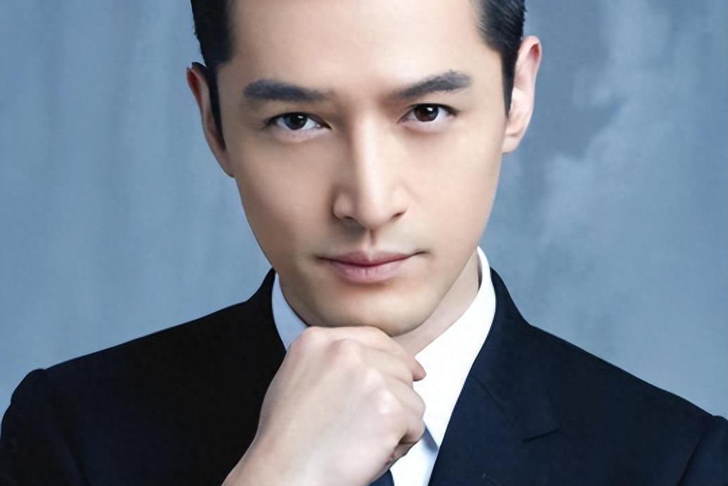 女演员控诉锁骨被砸断 女演员王乐君在拍摄《伪装者》时,与胡歌在拍摄