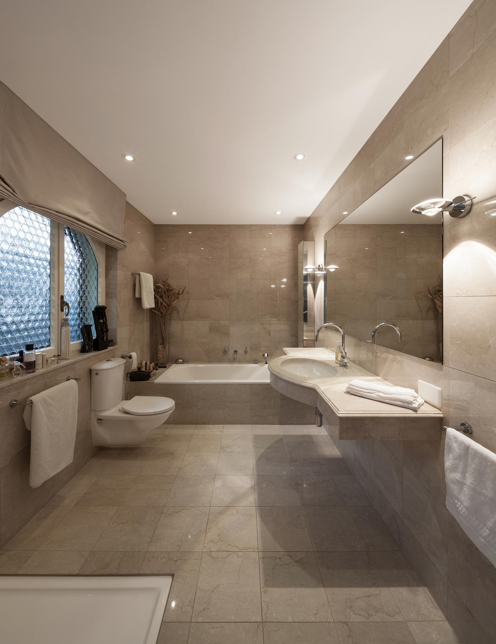 高端豪华卫生间设计和装修建议 设计和装修高端豪华卫生间需要考虑