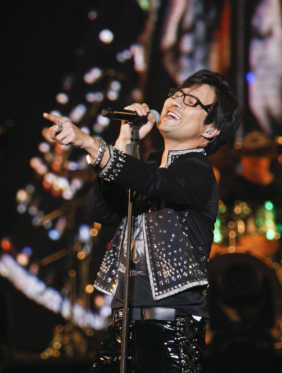 汪峰评价刀郎新专辑 汪峰回应罗刹海市风波,强调音乐本身不应被用于