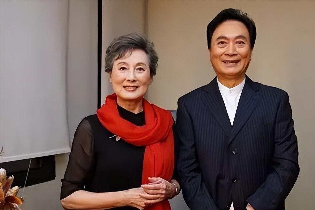 向梅:从建筑系到著名演员 向梅,著名演员,从建筑系到银幕前,她的人生