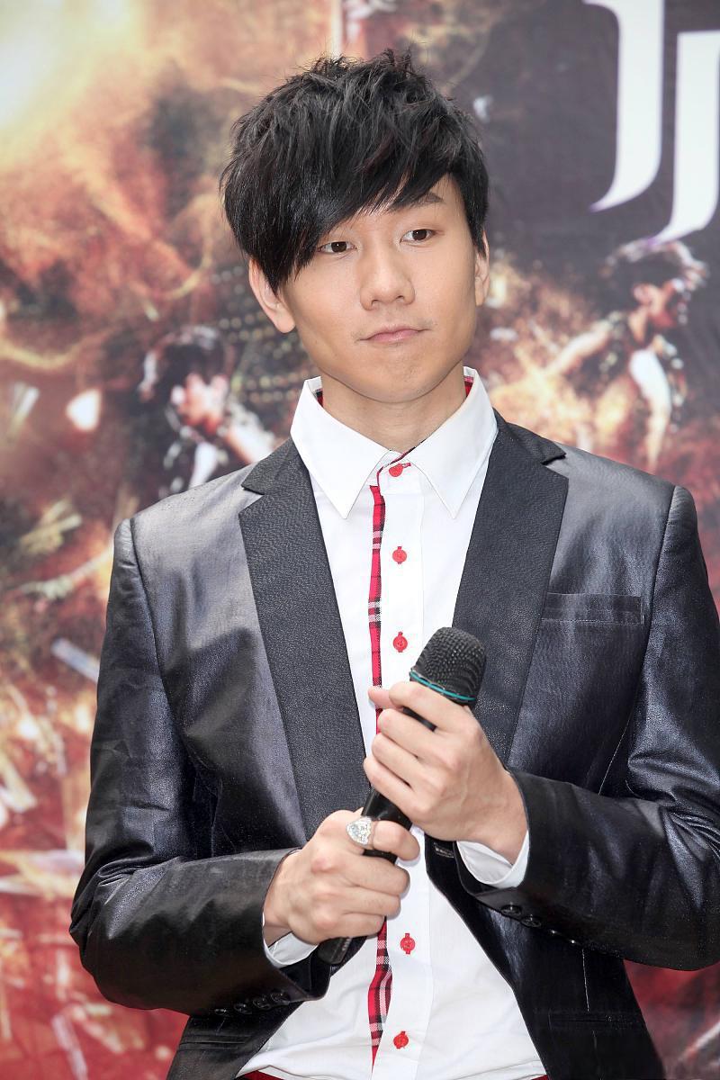 林俊杰与赵丽颖的秘密恋情 林俊杰与赵丽颖被曝正在秘密交往,两人疑似