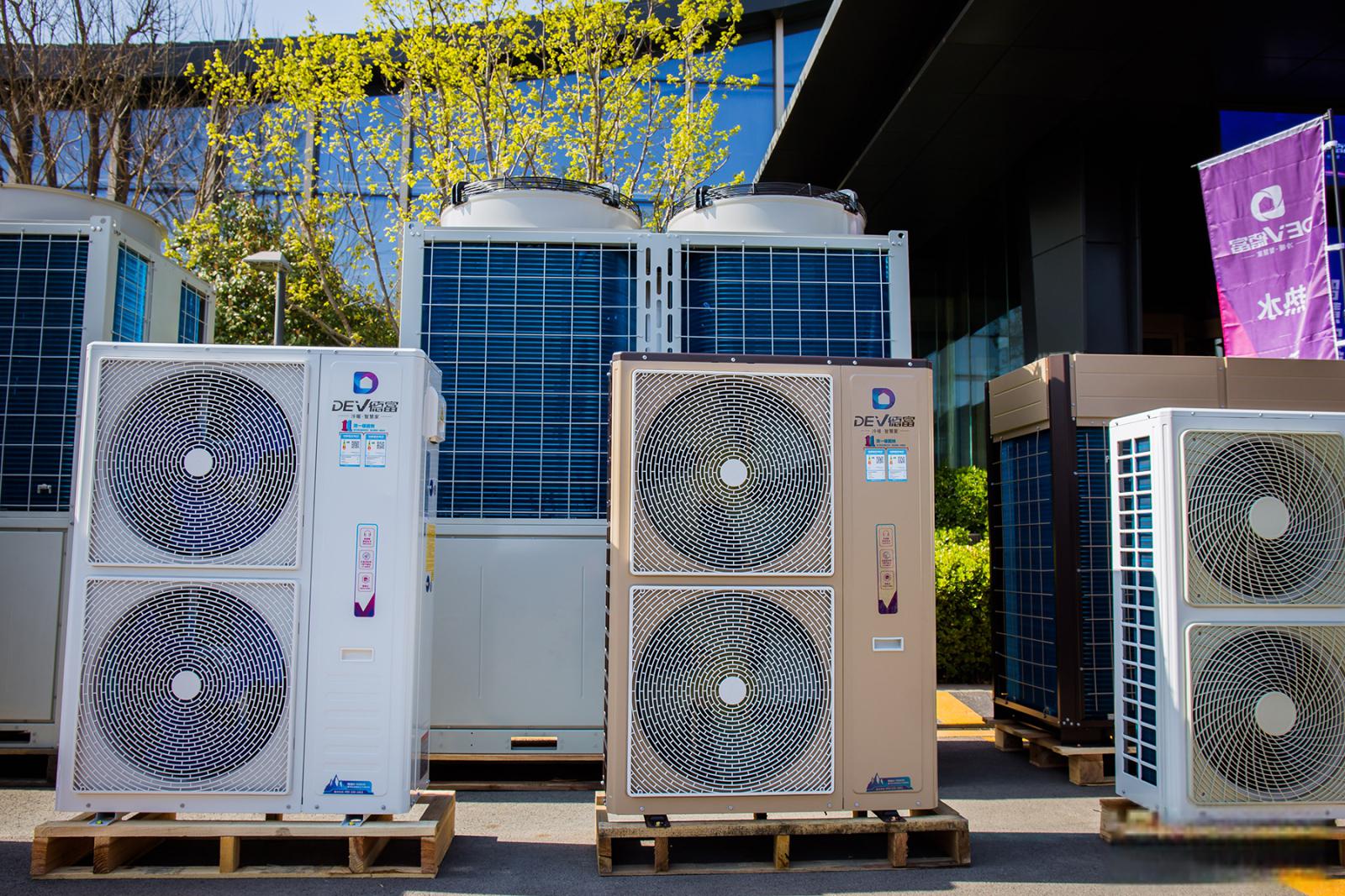 空气能设备取暖好在哪里 过去,北方地区集中供暖主要依赖于烧煤取暖