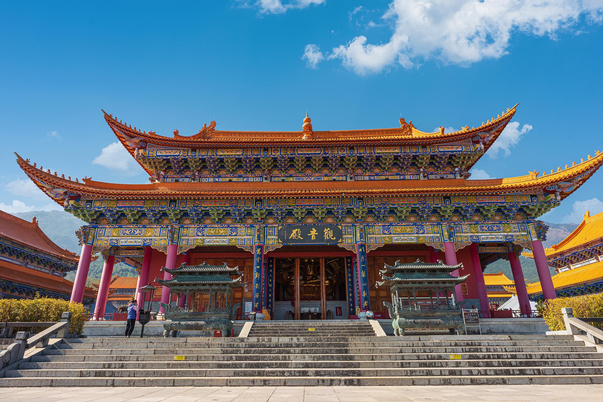 云南崇圣寺三塔:建筑,文化,艺术和自然的完美结合 在中国的广袤土地上