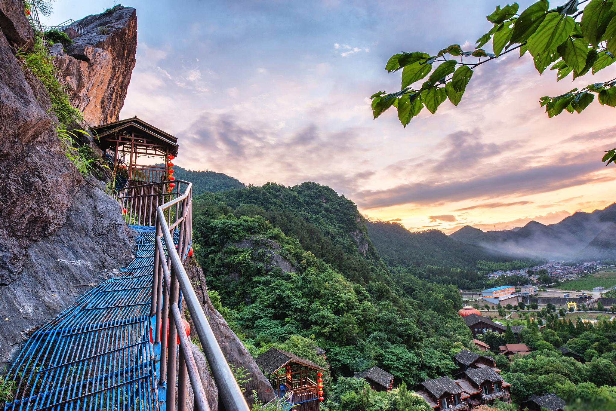 江西大觉山风景区简介图片