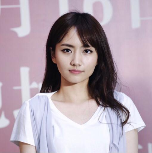 刘惜君:因病失声三年 刘惜君,中国内地女歌手,2009年的超级女声比赛