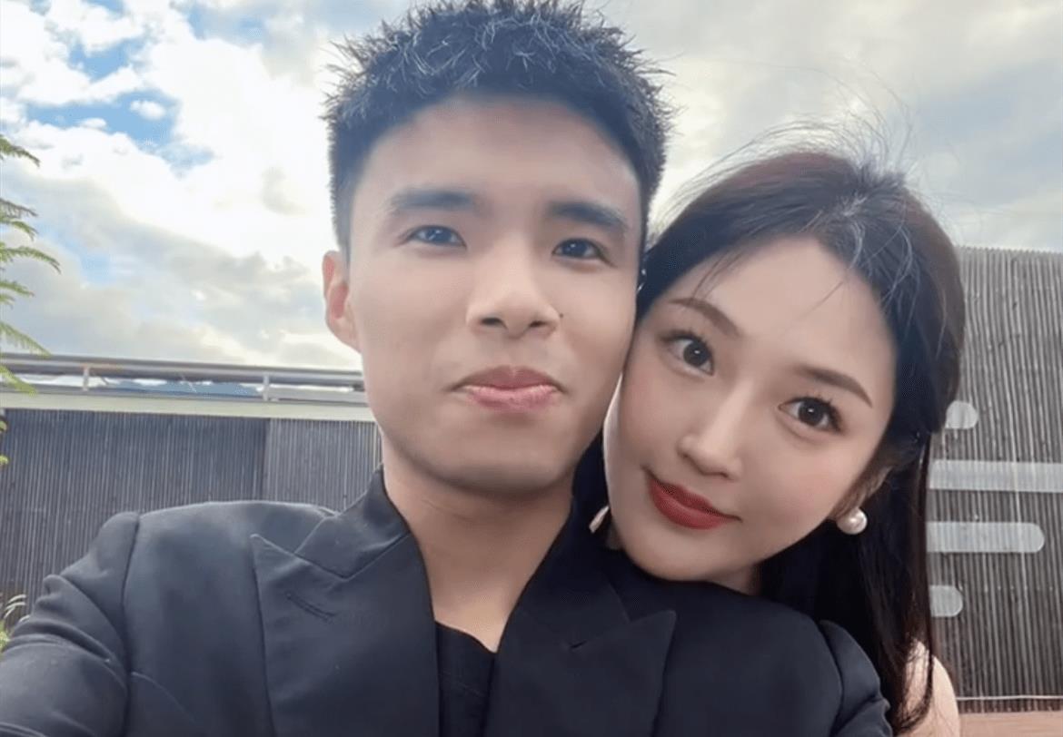 网红"imp小鬼"宣布恋情 网红"imp小鬼"宣布恋情,与女友赵亦舒在直播间