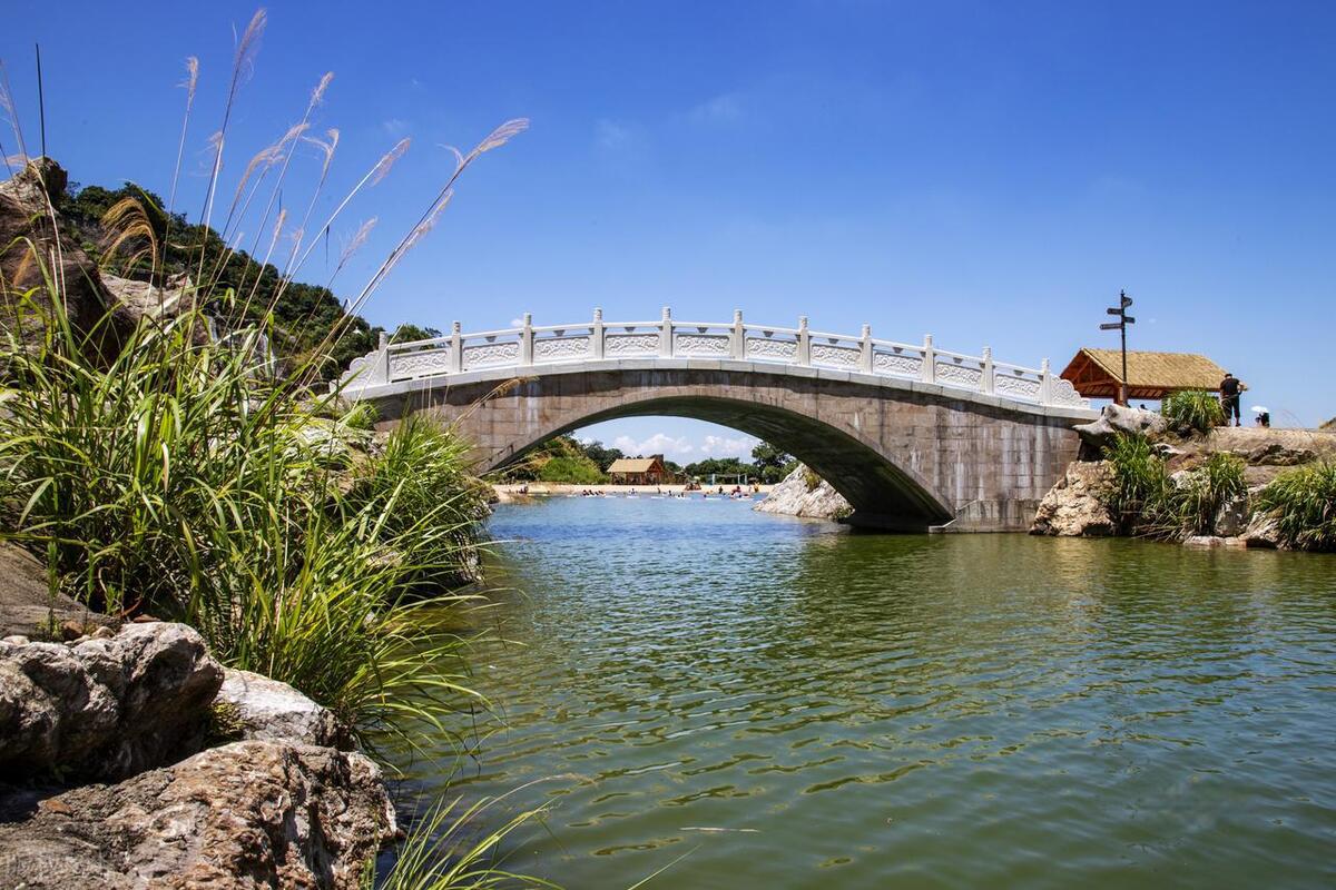 杭州空谷长滩,你值得一去 亲爱的读者们,今天我们要给大家介绍的是