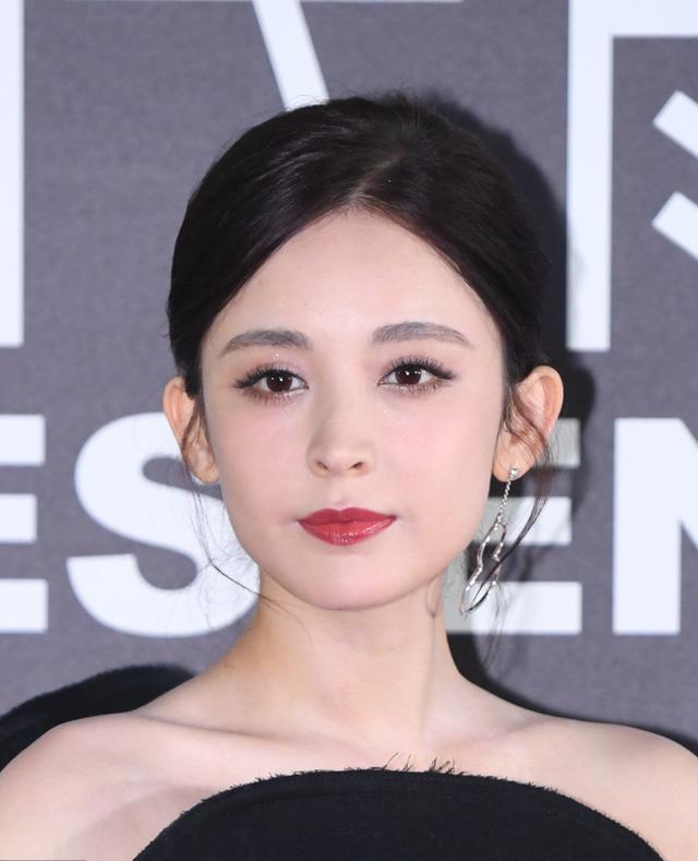 10位最美瓜子脸美女明星 瓜子脸是如今备受流行的脸型