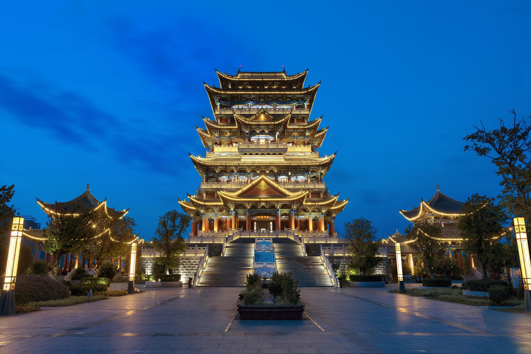 义乌鸡鸣阁夜景,让人陶醉的夜晚之美 大家好!