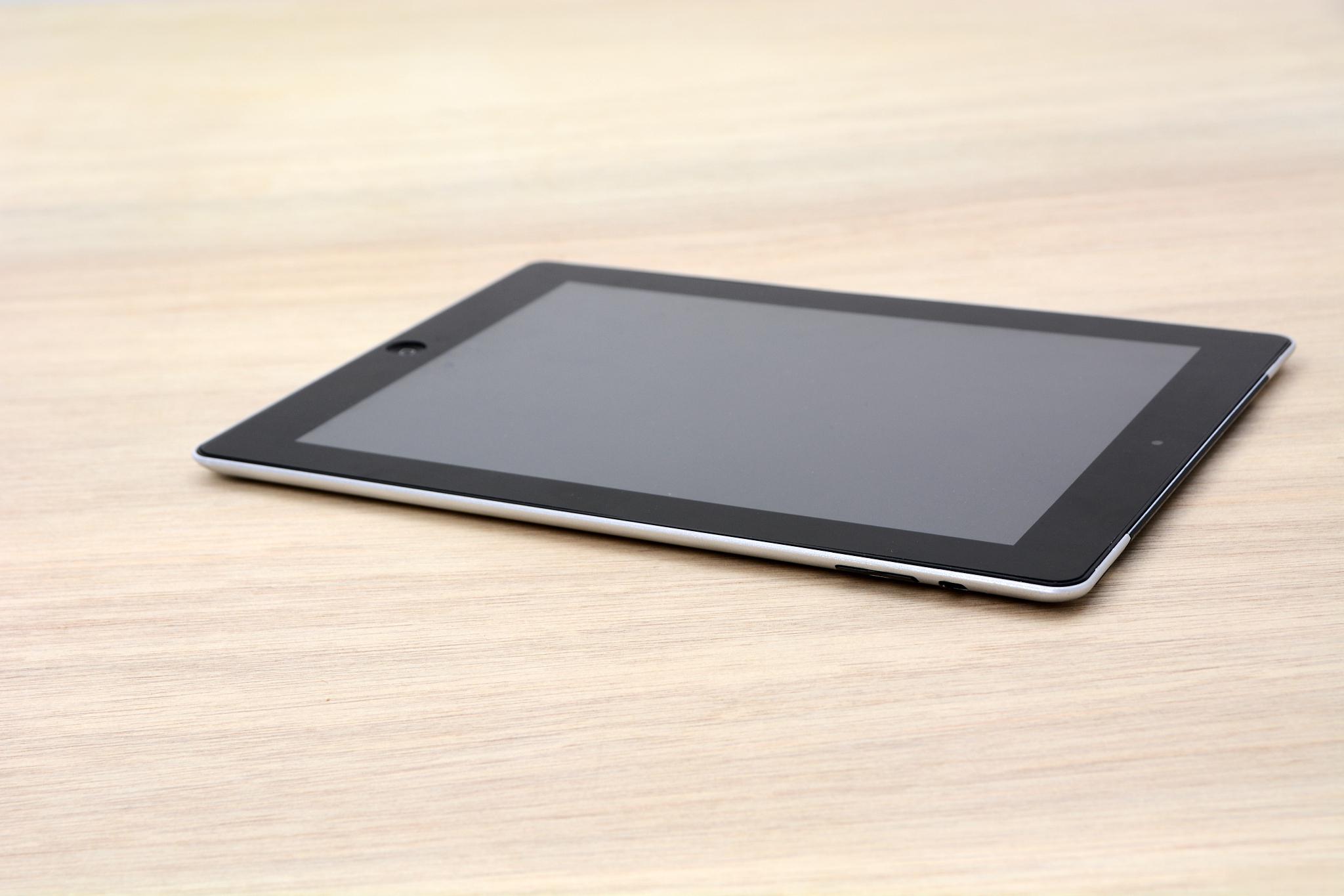 红魔电竞平板好在哪里 近年来,电竞行业迅速崛起,越来越多的玩家追求