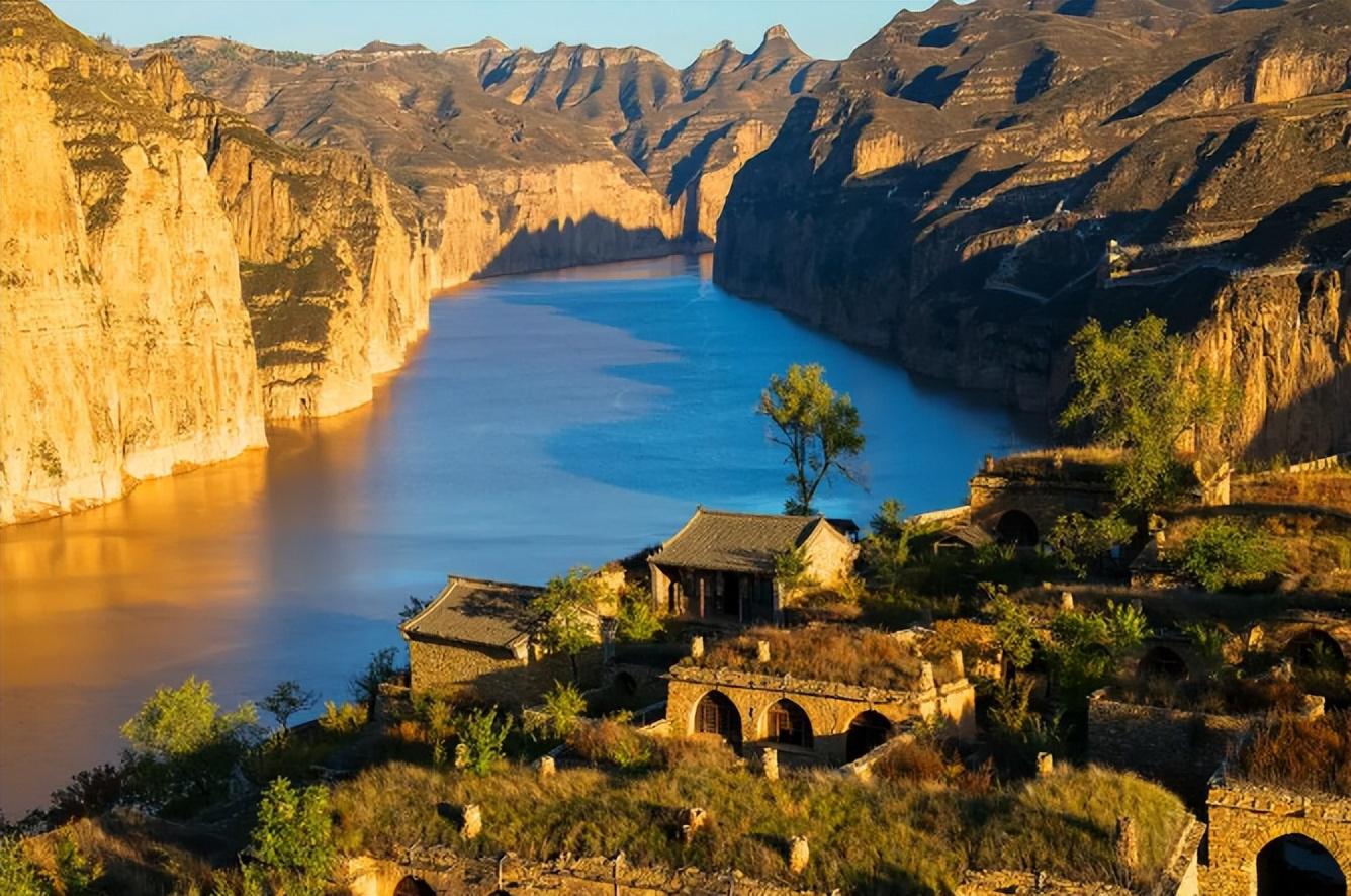 偏关县,中国传统村落名录的3大最美古村落 偏关县位于山西省西北边陲