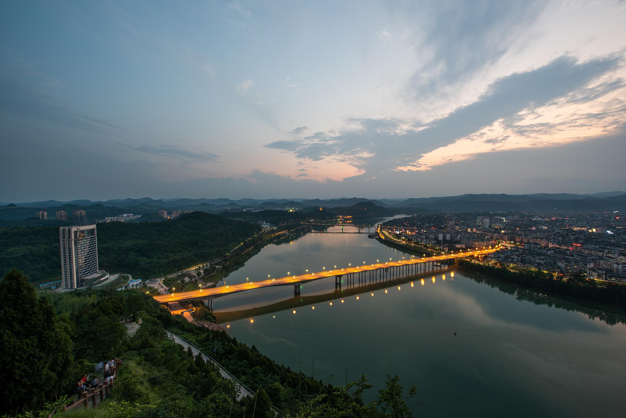 崇阳县旅游攻略 今天,我们要带你深入了解湖北的一个小县城——崇阳