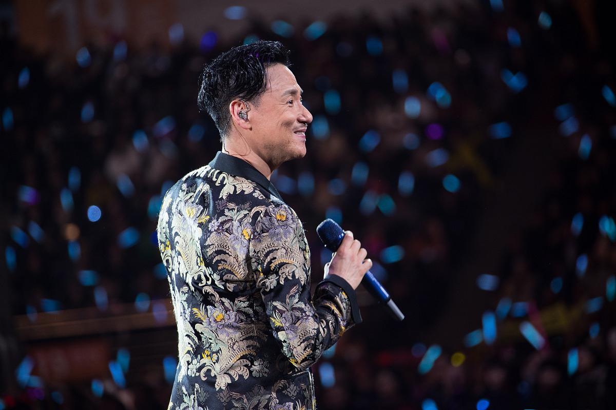 张学友演唱会突发晕厥事件!