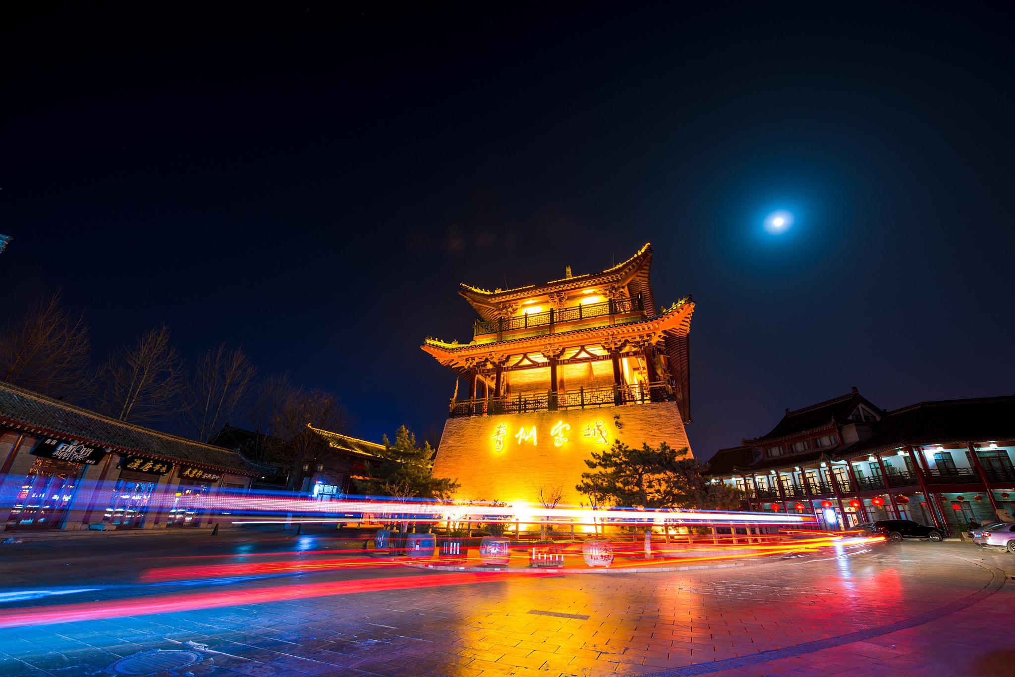 杭州宋城,穿越宋代的文化旅游景区 杭州宋城是中国浙江省杭州市的一座