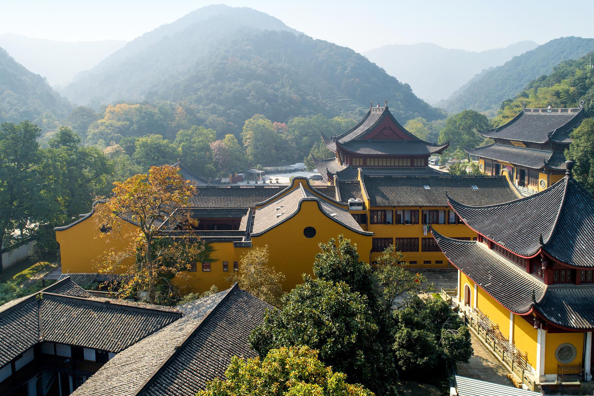 灵隐寺门票价格及预约方式 灵隐寺是江南著名的古刹之一,地处杭州西湖