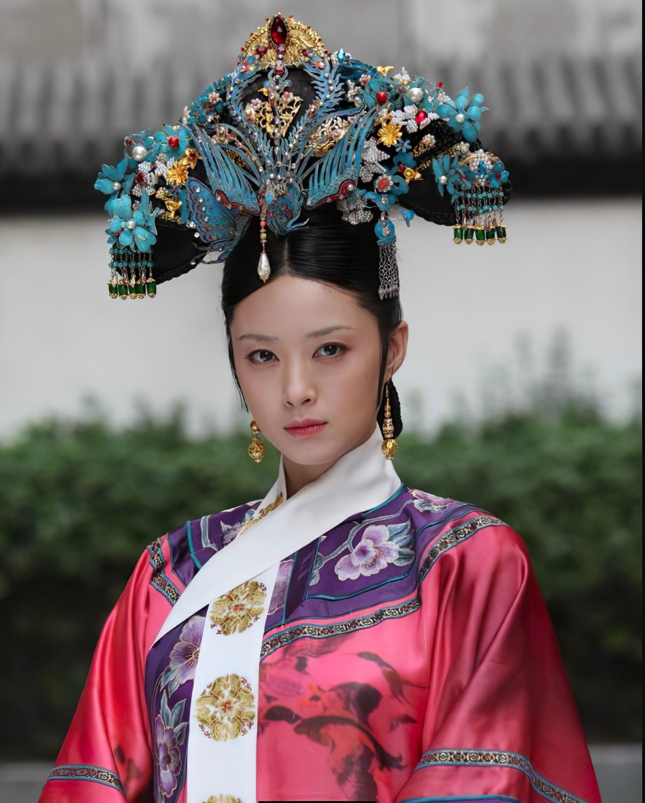 甄嬛传毛晓彤饰演的角色 甄嬛传毛晓彤饰演的角色是江采苹(瑛贵人),她
