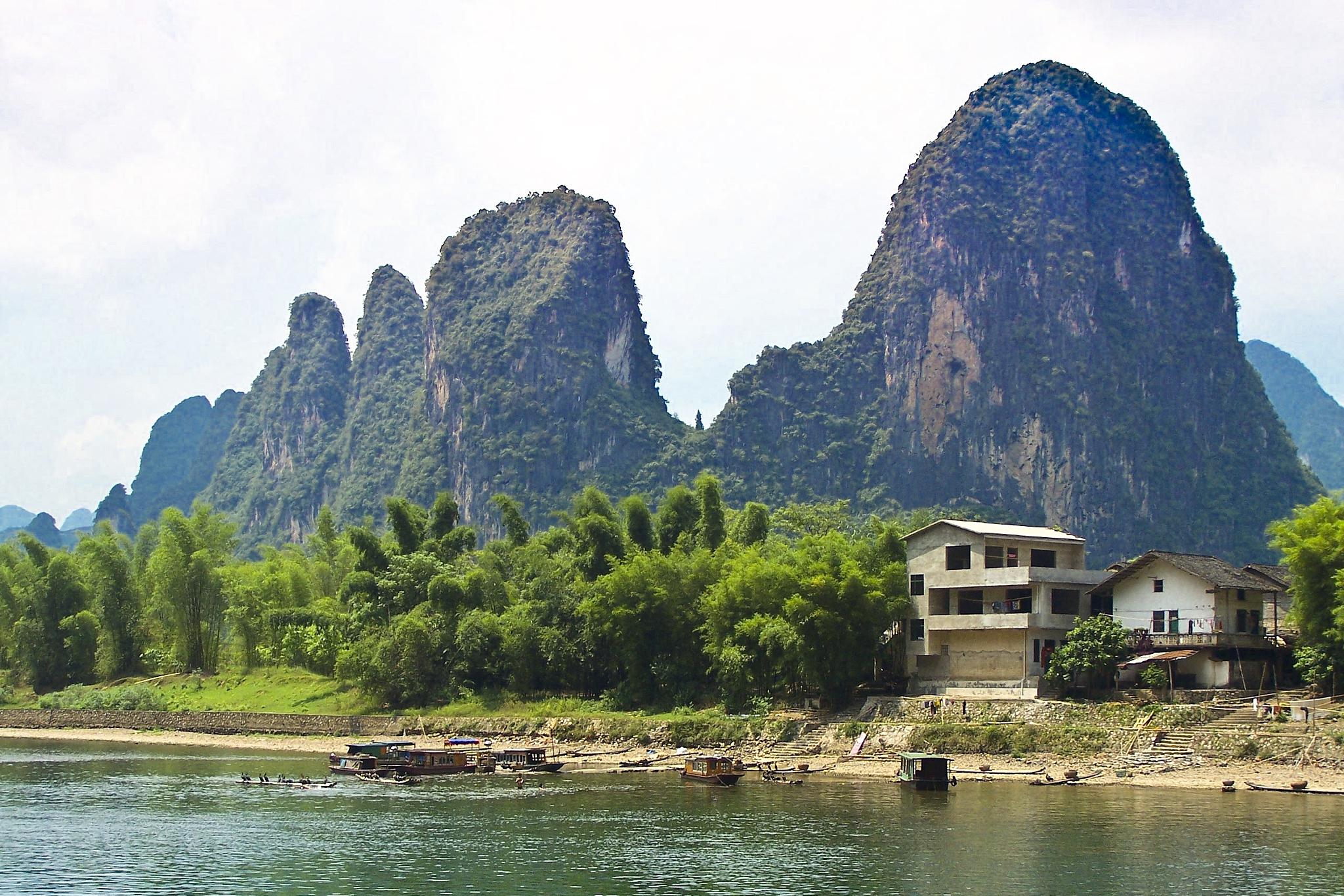 桂林四大著名景点 桂林的山水,美到了让人无法用语言形容的地步,它是