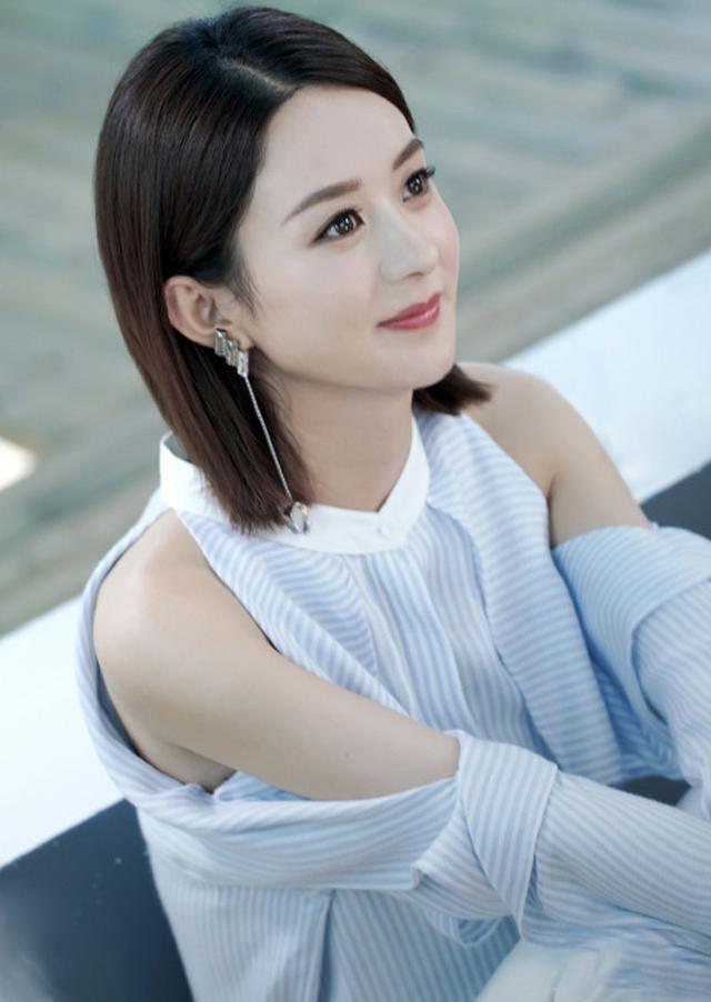 母爱的柔情与耐心 赵丽颖在访谈中首次公开谈到了她的4岁儿子想想,并