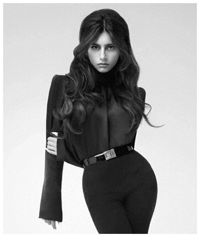 业界双馨美女:米娅·哈利法的故事 米娅·哈利法是