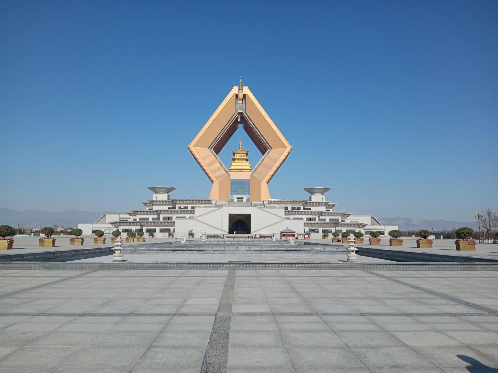 法门寺舍利塔景区 陕西扶风县法门寺舍利塔景区,是一处集佛教文化