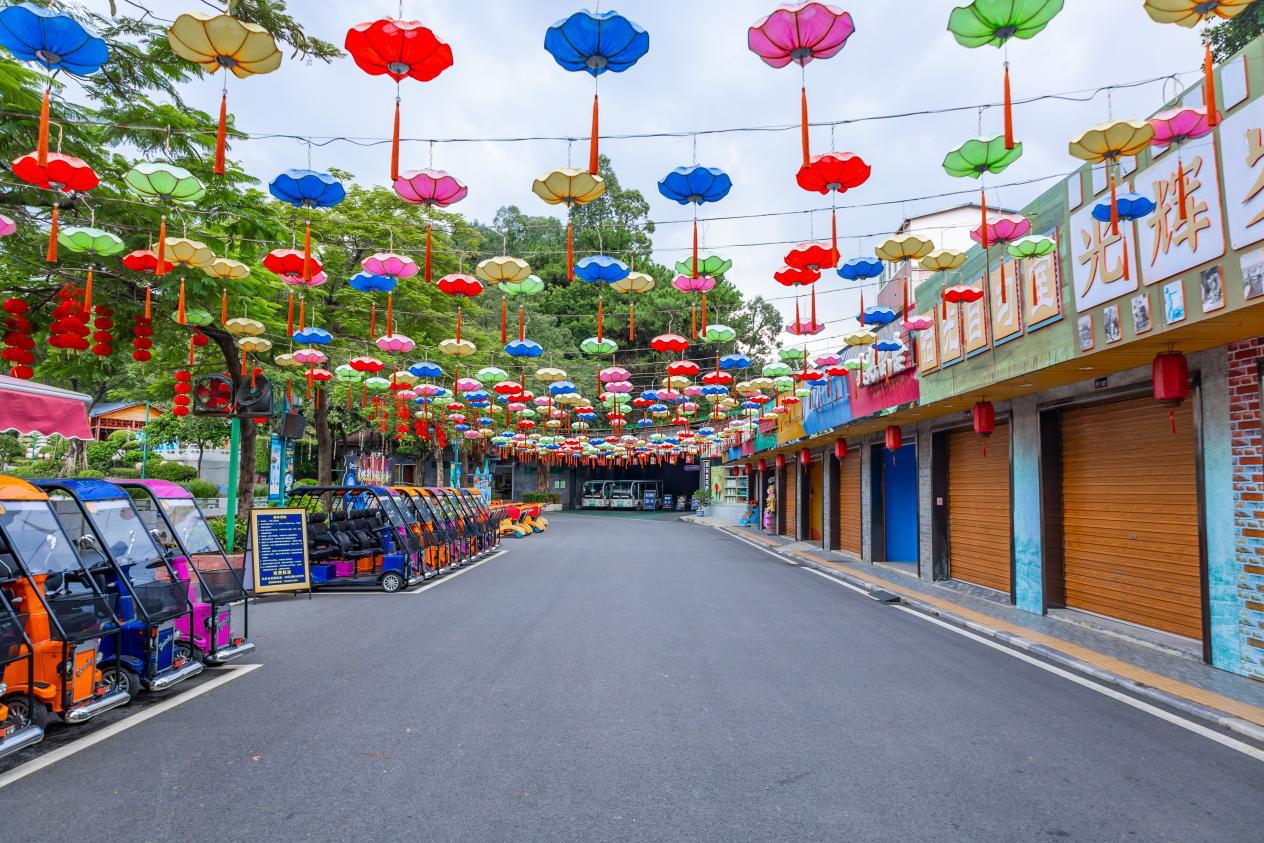 隐贤山庄国庆潮玩嘉年华 隐贤山庄作为一个集潮流,时尚,文化和旅游于