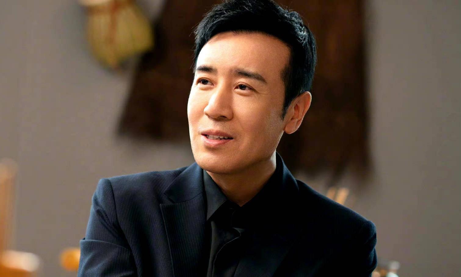 于和伟新剧来袭 央视八套黄金档的《城中之城》即将上映,由白宇帆