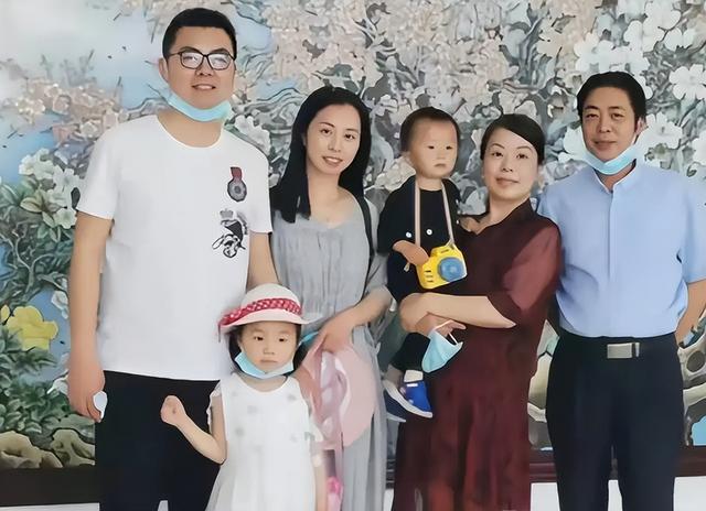 郭威老婆直播回放图片