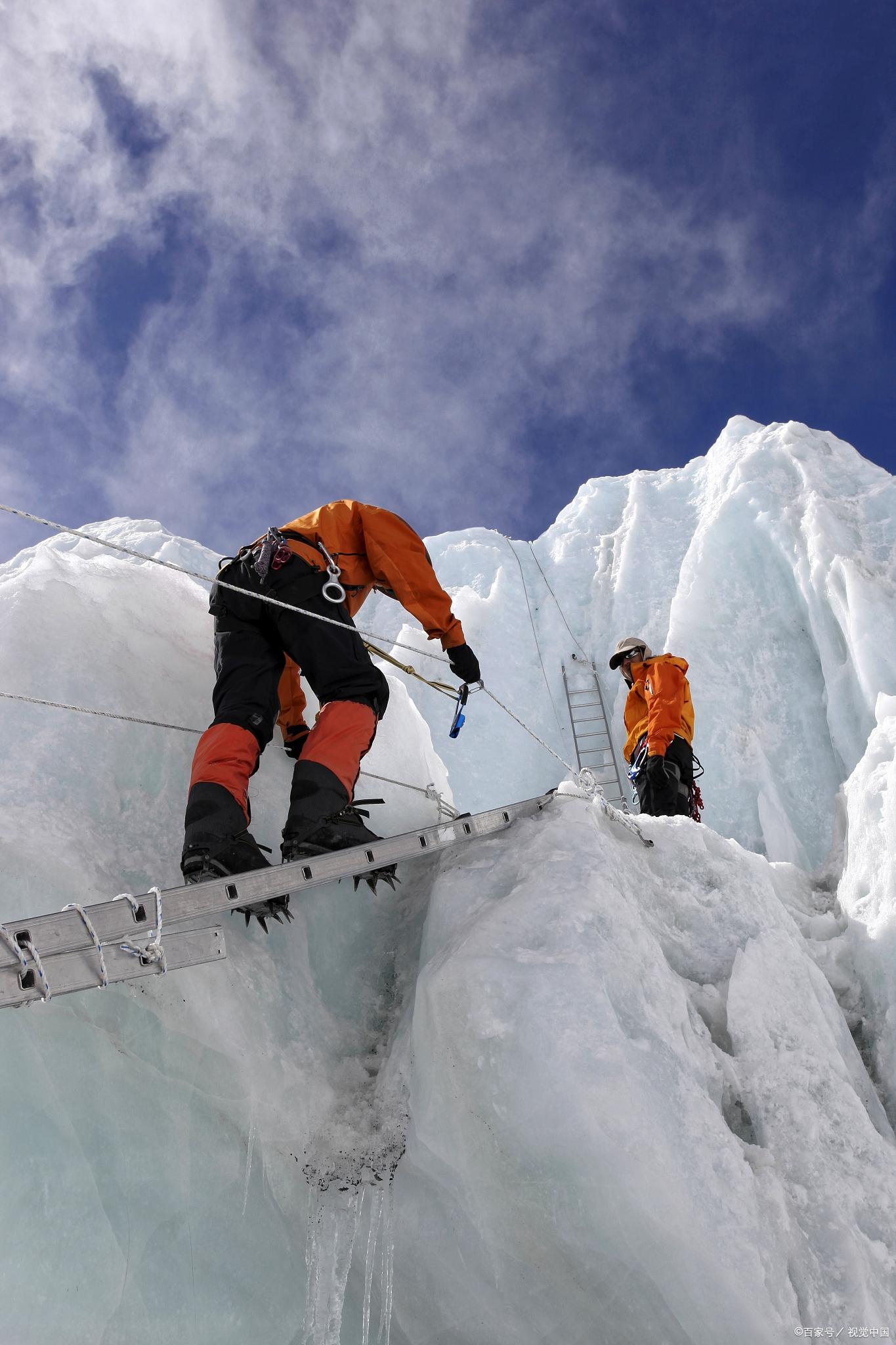 珠穆朗玛峰,每个登山者的梦想之地 亲爱的宝宝们,今天我要分享的是