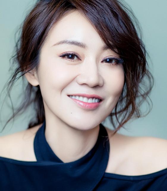 闫妮与李晨的恋情:真相大揭秘 闫妮和李晨的恋情传闻引发了广泛的讨论