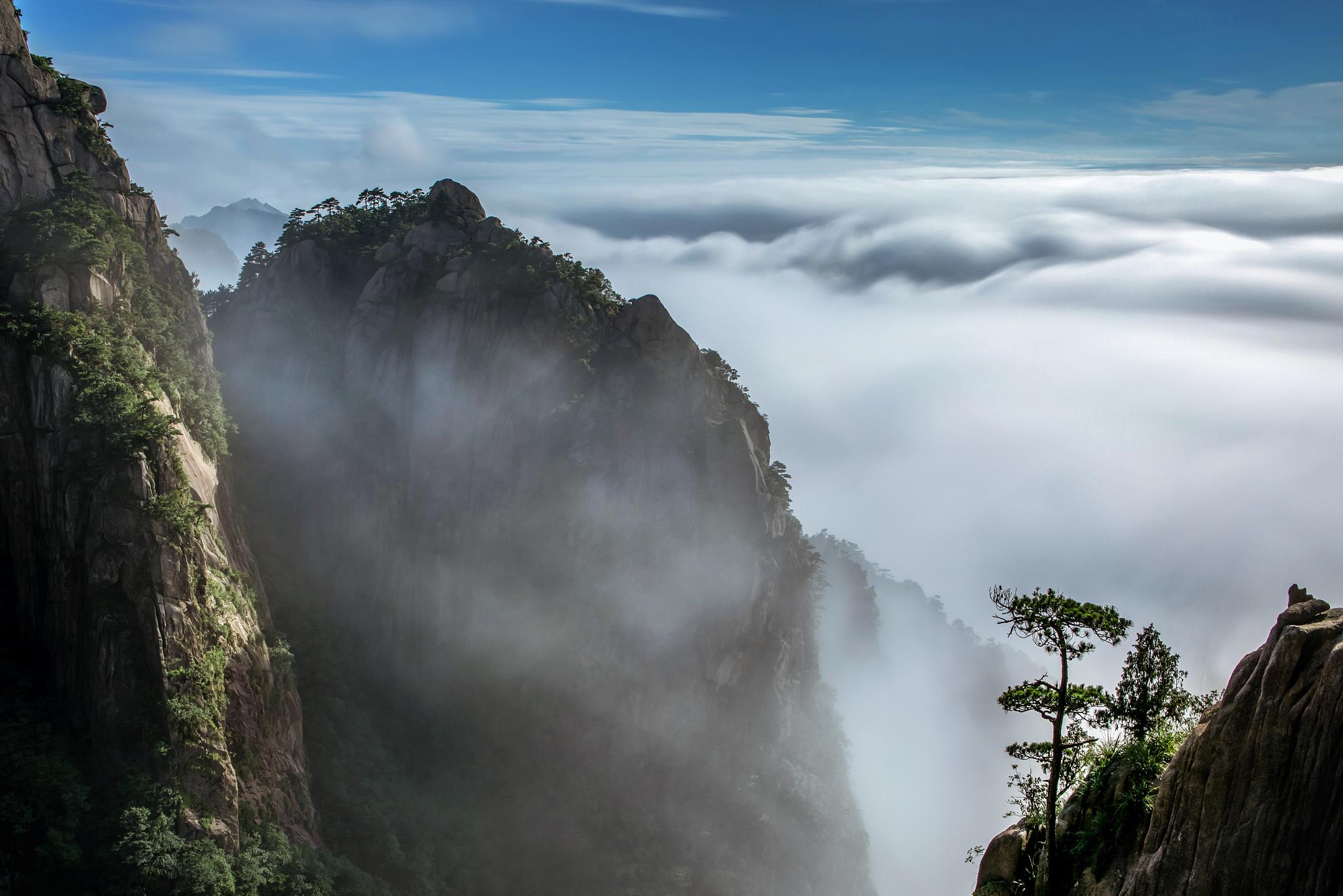 庐山旅游攻略 庐山位于江西省九江市,是世界自然遗产和世界文化遗产