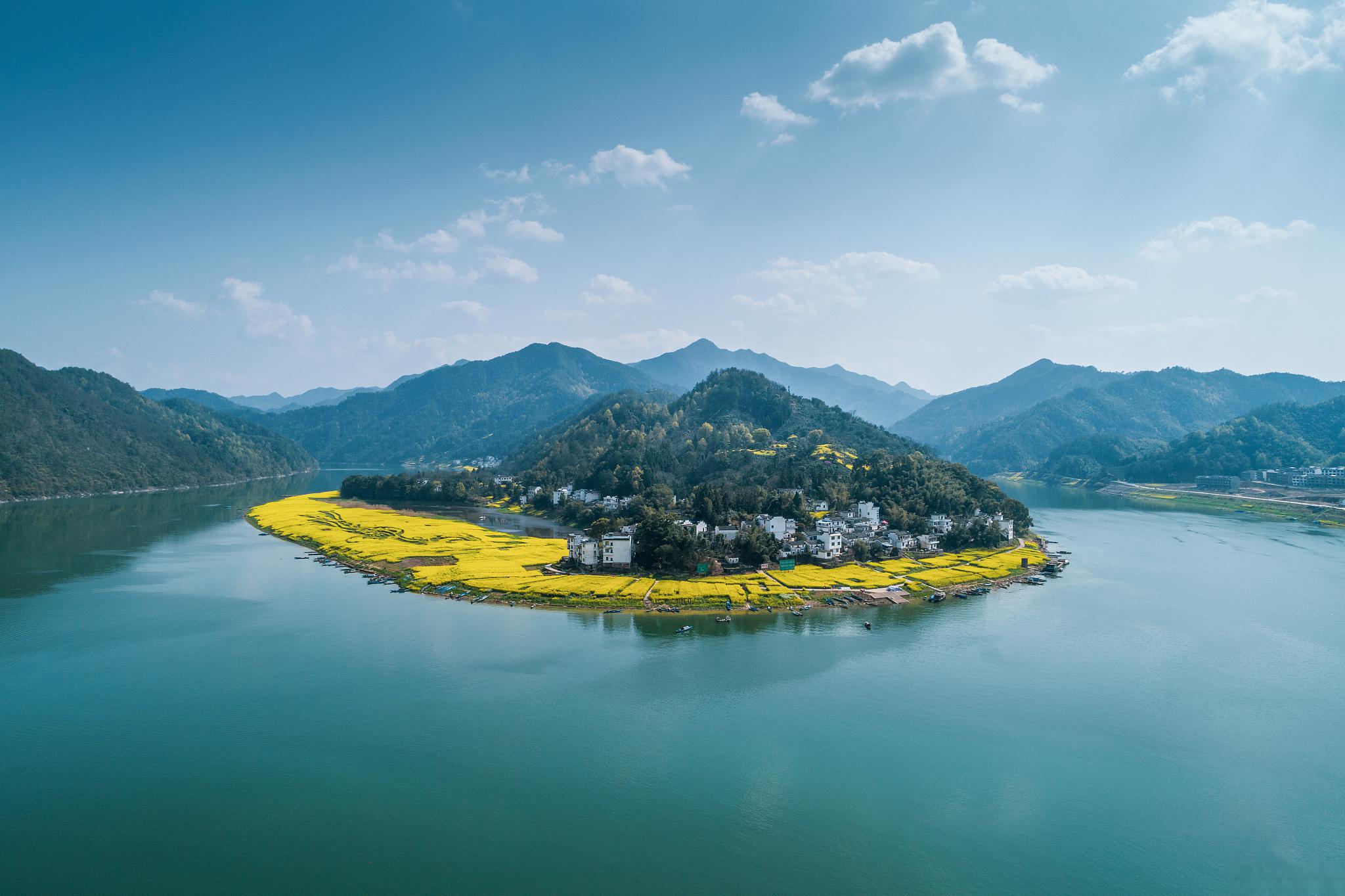 新安江十里画廊自驾游攻略 在这个春意盎然,充满活力的季节里,新安江