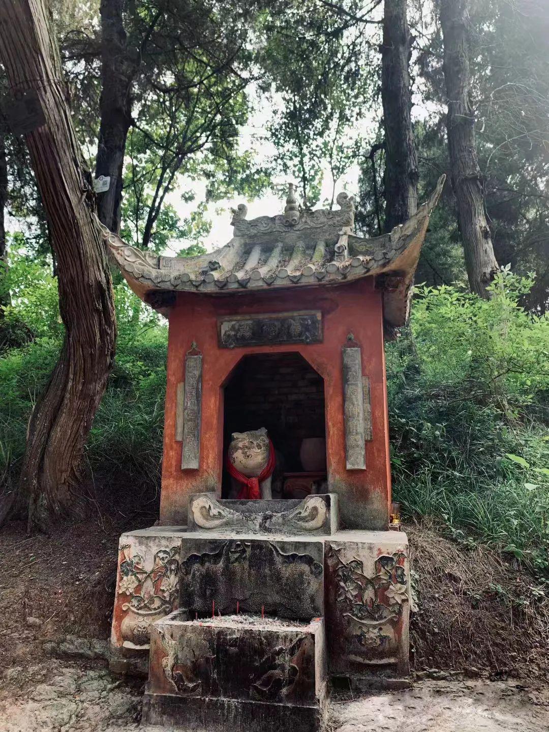 青城山道观介绍 我们都知道巴蜀地区道教首屈一指的就是青城山了,那个