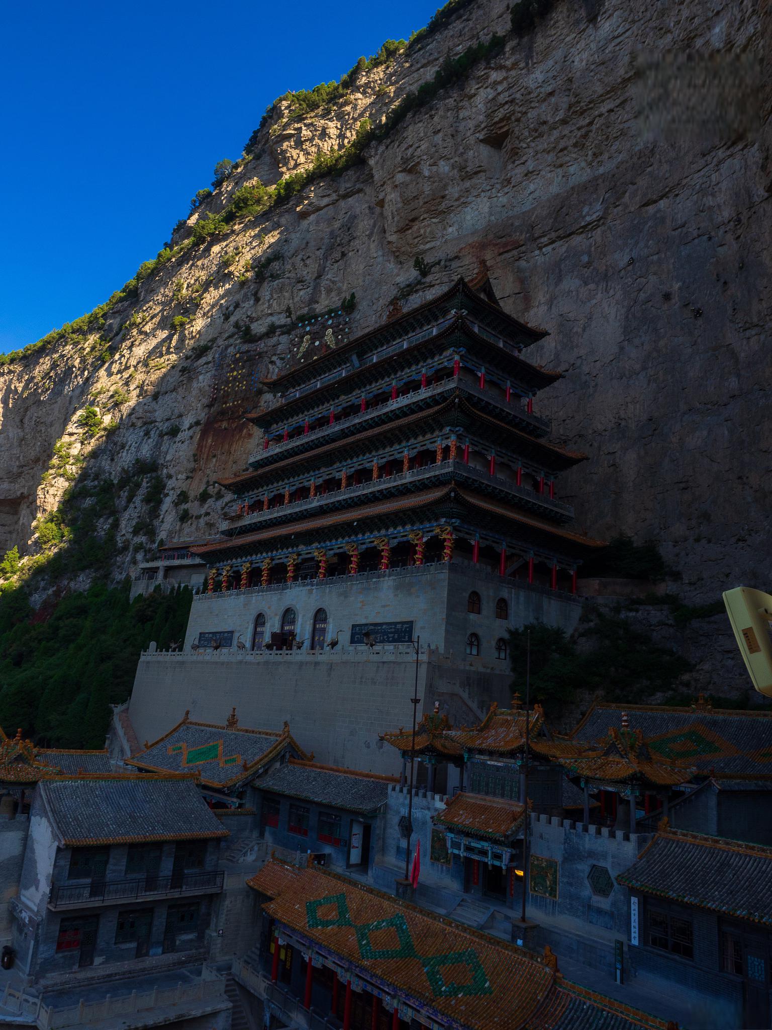 绵山风景区旅游攻略 绵山风景区位于江苏省镇江市句容市