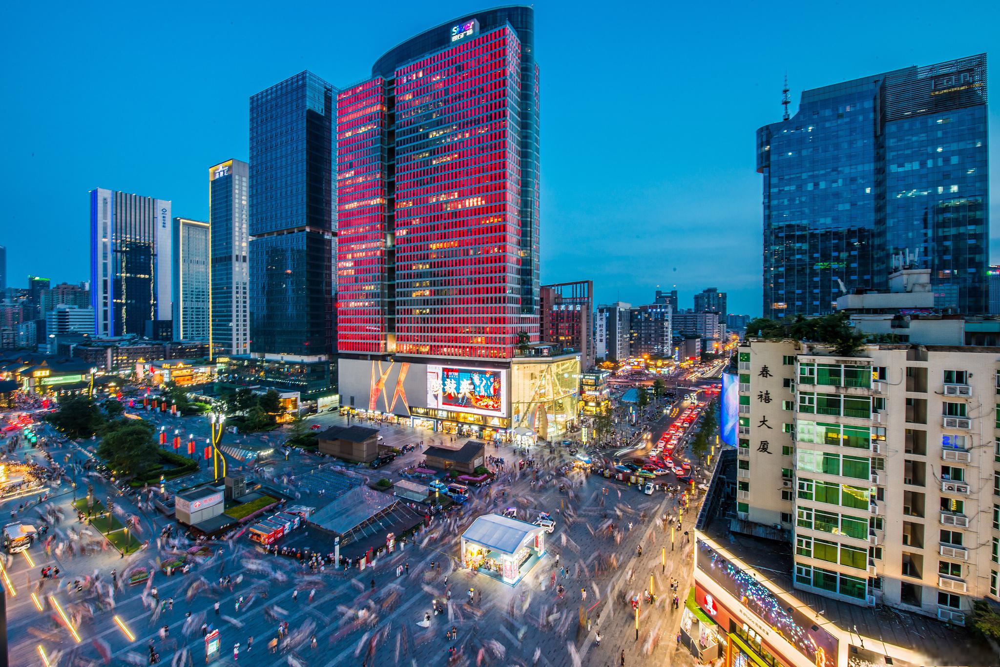 观音桥旅游攻略 观音桥是重庆的一个著名景点,拥有着深厚的历史文化