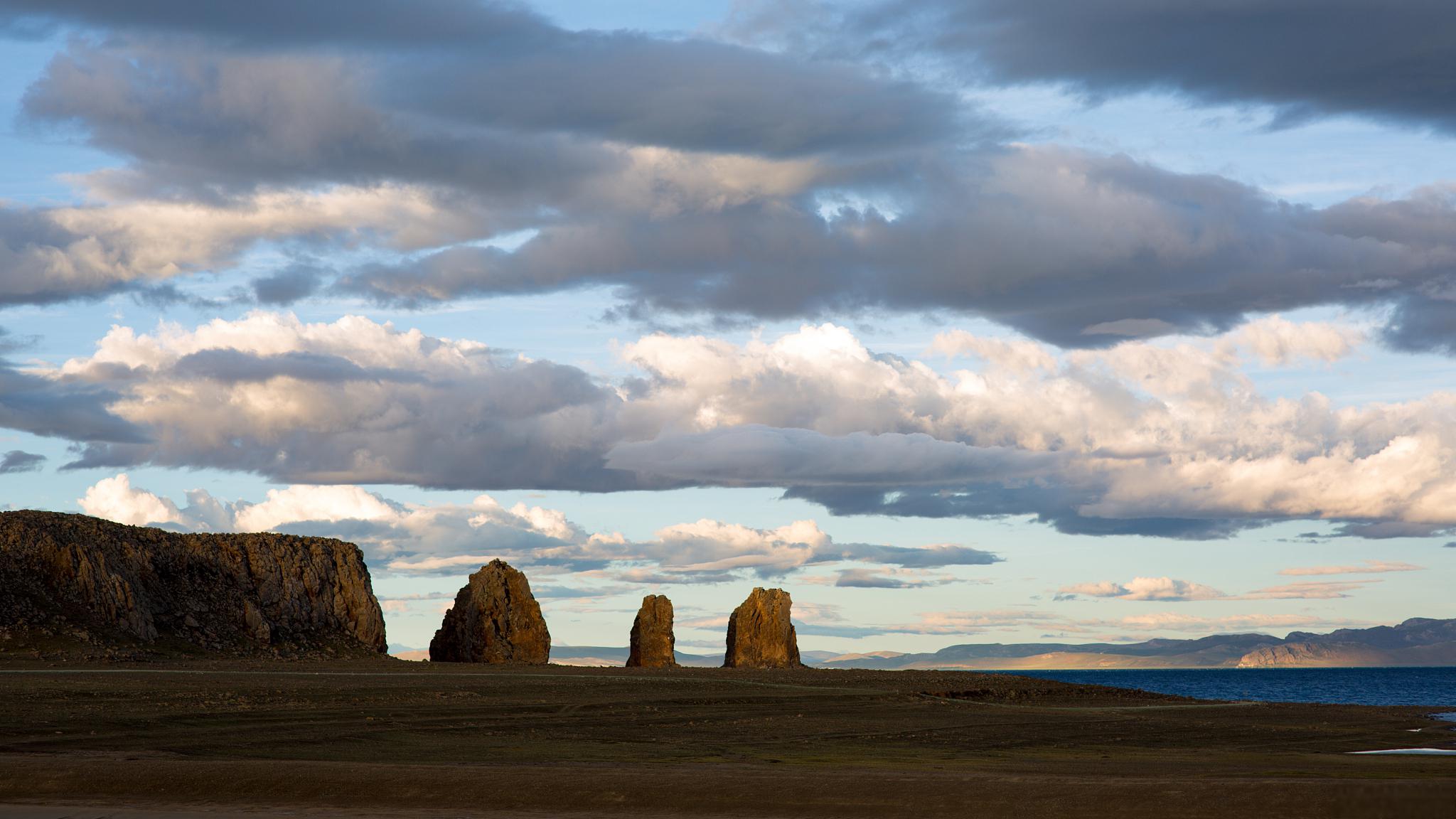 茫崖:孤独之美 旅游,对于很多人来说是一种寻找刺激和冒险的方式.