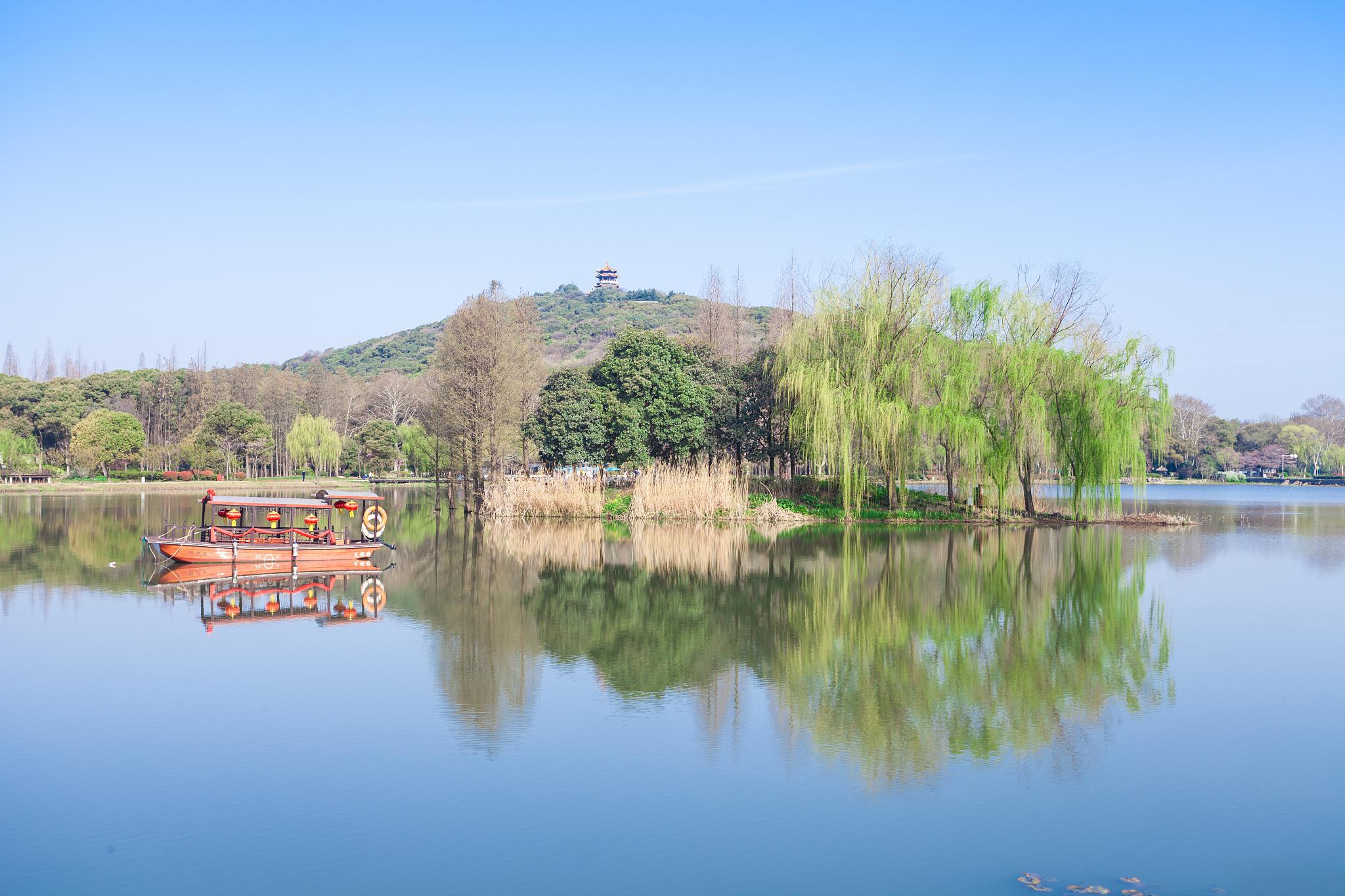 桂林旅游必去景点 桂林是一个交通相对发达的城市,飞机,高铁,汽车都