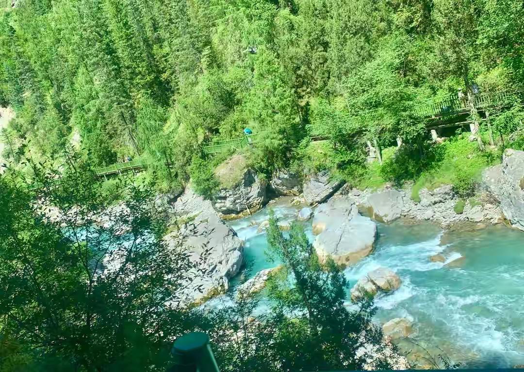 大峪沟游记 今天的行程是游大峪沟,前往合作,与朋友会合.