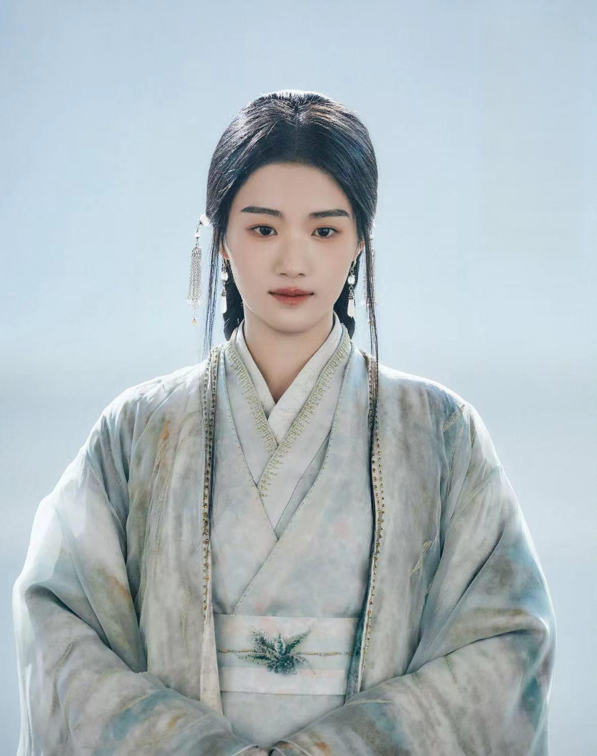 《云之羽》:郭敬明导演的电视剧 《云之羽》是一部由上海九鹭图文化